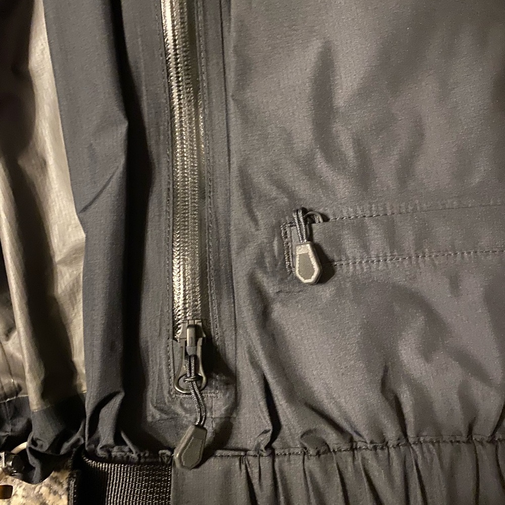 Men’s small Gortex rain jacket and pants. - Picture 13 of 14